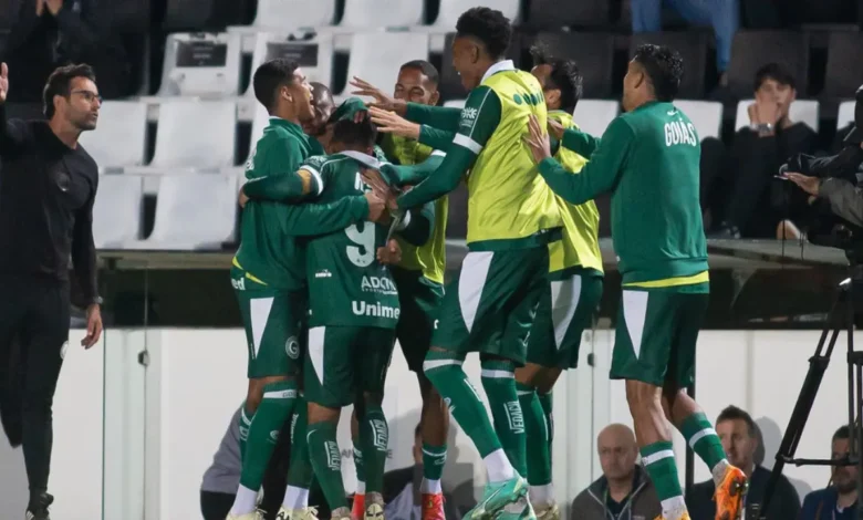 Goiás conquista segunda vitória seguida e acende disputa por vaga no G-6