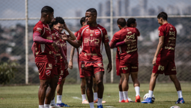 Guto Ferreira define substitutos no Vila Nova sem João Vieira e Dudu para pegar o Novorizontino
