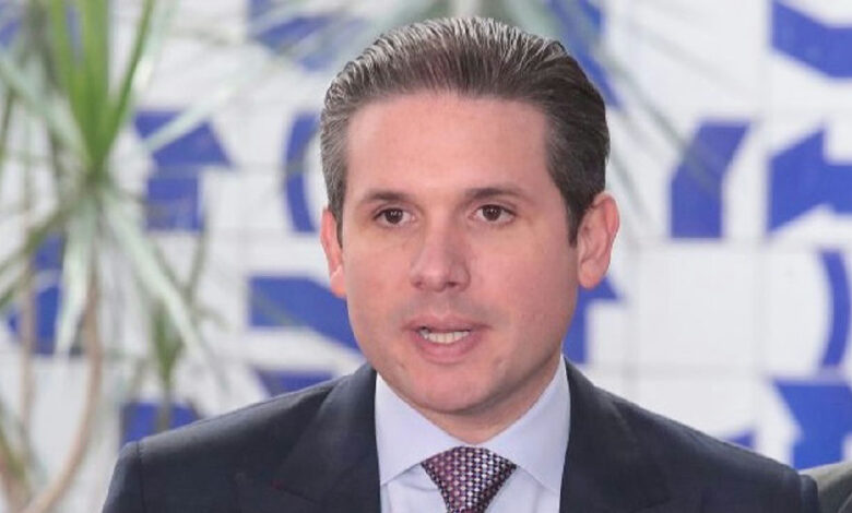 Hugo Motta celebra avanço de PEC que propõe o fim da escala de trabalho 6x1 no Senado
