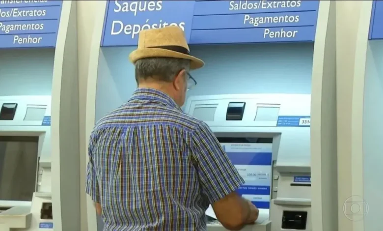 Idosos sem contribuição ao INSS podem receber um salário mínimo por mês