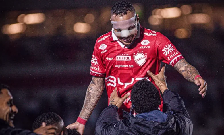 Janderson decide e Vila Nova garante vitória importante sobre o Botafogo-sp