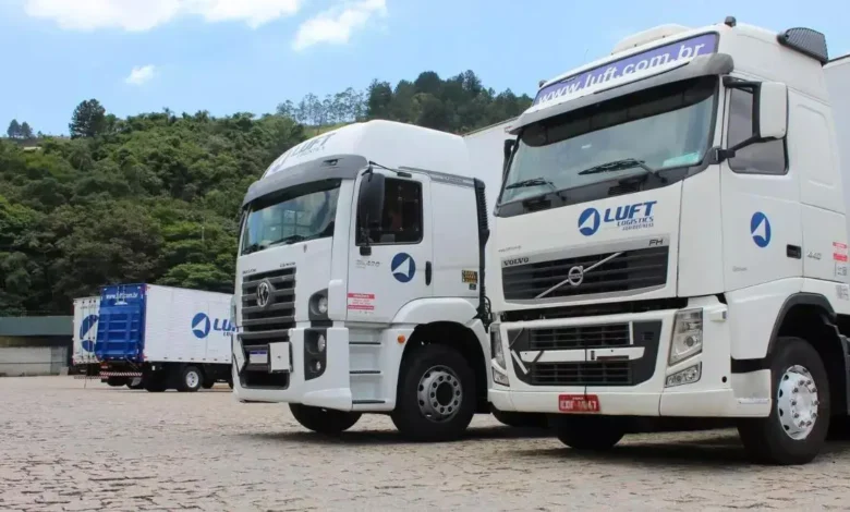Justiça mantém penhora de caminhões após transportadora tentar reaver veículos em disputa trabalhista