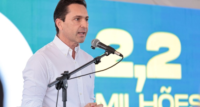 Leandro Vilela alinha apoio a Flávio Bolsonaro seguindo diretrizes de Caiado e Daniel Vilela
