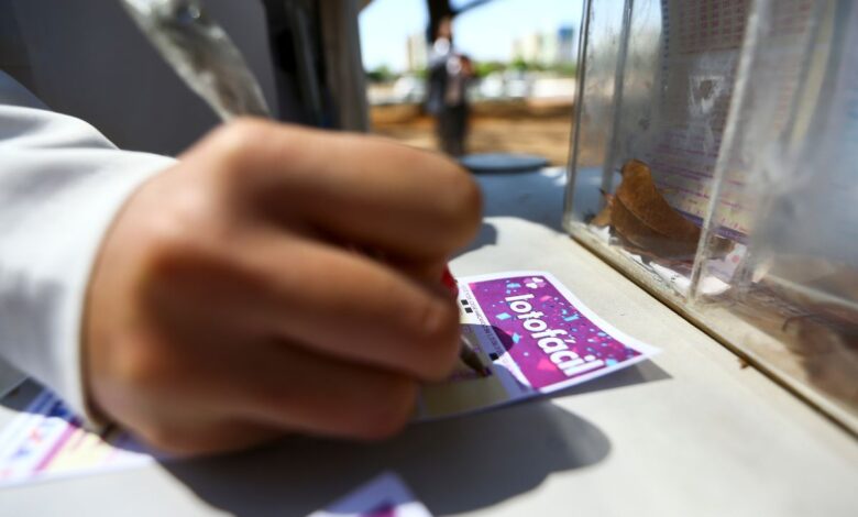 Lotofácil 3810 sorteia prêmio estimado em 8 milhões de reais nesta quarta-feira