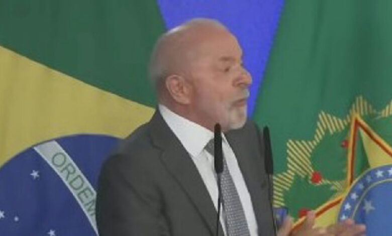 Lula atribui adesão do PL ao fim da escala 6x1 à pressão das ruas