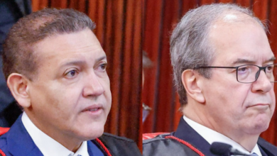 Nunes Marques bloqueia canal de Janones no Whatsapp durante análise do corregedor do TSE