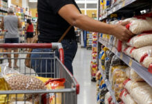 O gesto de devolver produtos no supermercado revela traço psicológico além da correção