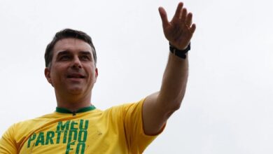 Pesquisa Datafolha mostra Flávio com 51 por cento dos votos validos contra 49 de Lula