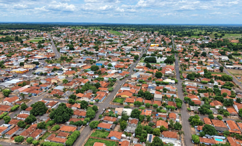 Prefeitura de Brasilândia concede abono de R$ 300 a servidores em reconhecimento