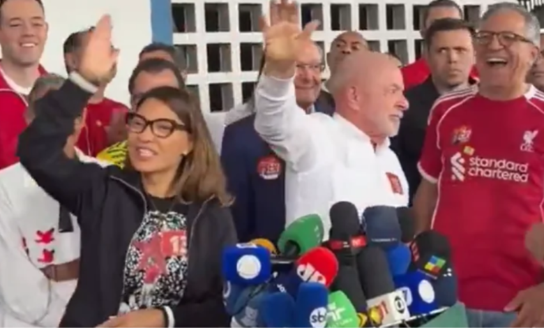 Primeira-dama reage a comentário sobre Lula e clima esquenta nas eleições