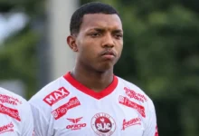 São Luís rescinde contrato de atleta após agressão a jornalista em partida da Divisão de Acesso
