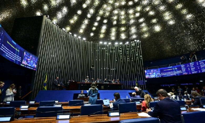 Senado aprova novo teto de faturamento para MEI com transição até 2028