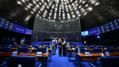 Senado avança com proposta para encerrar escala 6x1 no Brasil