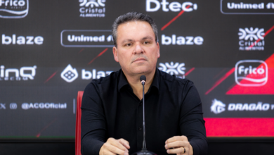 STJD suspende Adson Batista após críticas à arbitragem em clássico goiano
