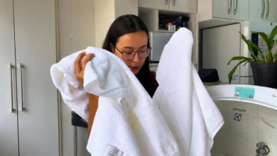 Toalhas ásperas após a lavagem: fabricantes revelam erros comuns e como recuperar a maciez