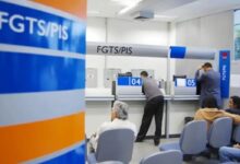 Trabalhadores recebem lote complementar do PIS/Pasep com valores de até R$ 1.621