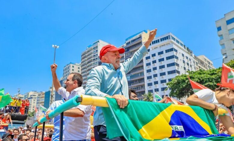 Vitória de Lula consolida reviravolta histórica inédita nas urnas do Brasil