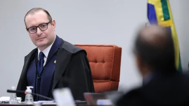 Zanin determina que TSE preste esclarecimentos sobre votos de Douglas Ruas no RJ
